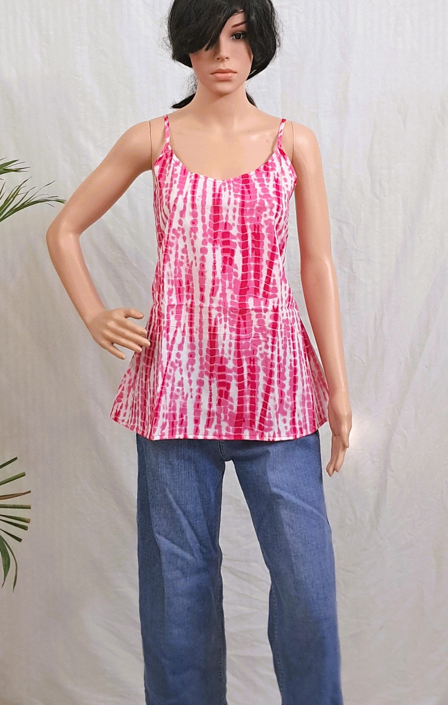 Pink Cotton Sleeveless Short Kurti
