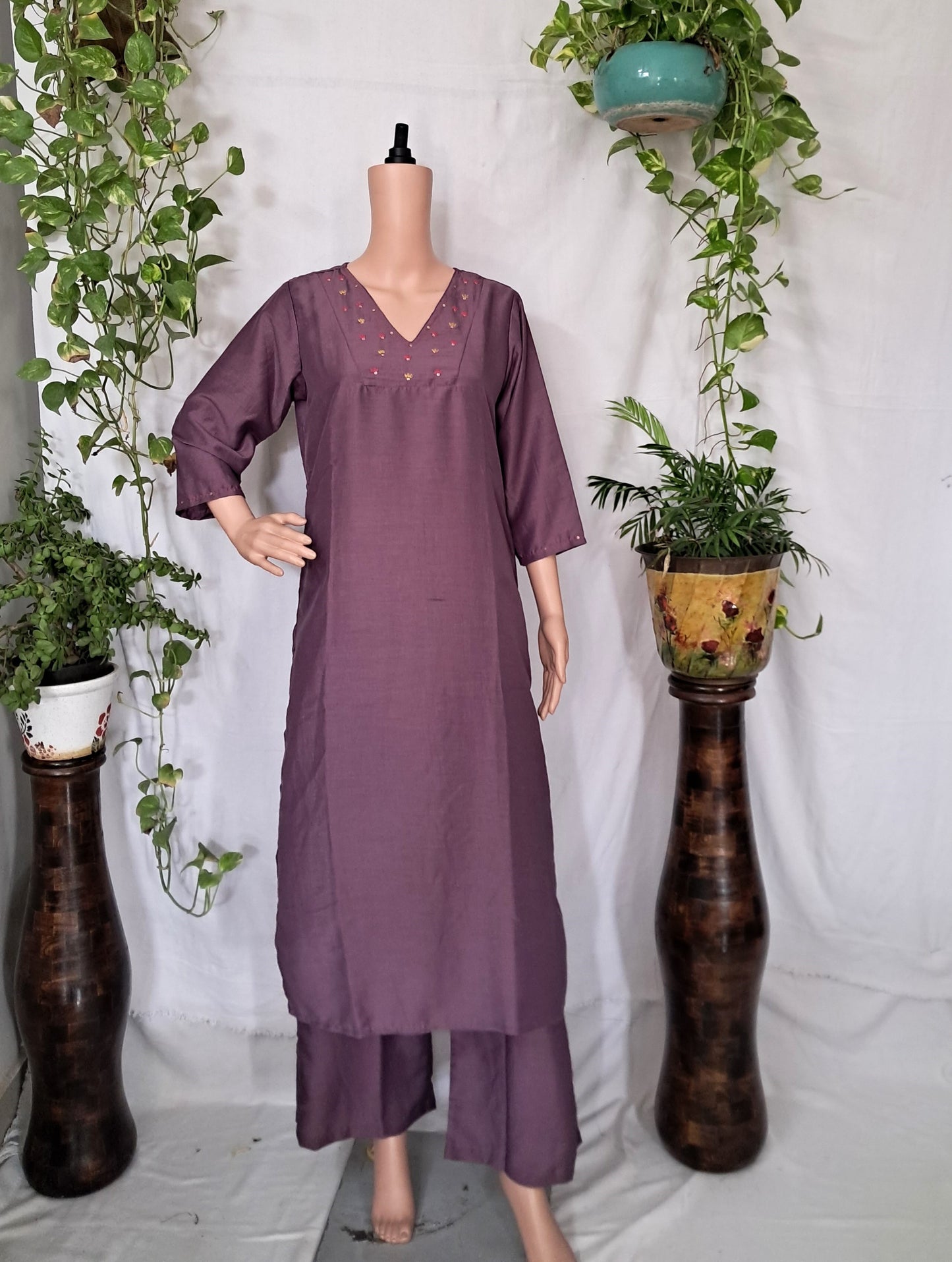 Lilak Embroidered Premium Chinon Silk Kurta Sets