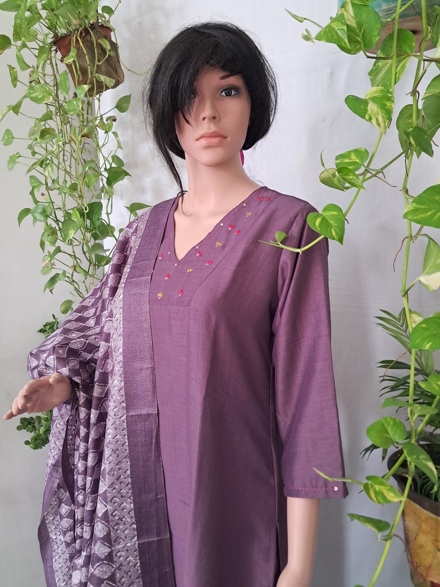 Lilak Embroidered Premium Chinon Silk Kurta Sets