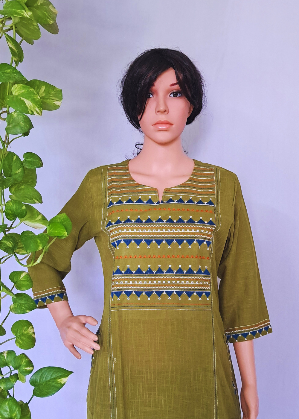 Green Embroidered Cotton Kurta Pants Sets