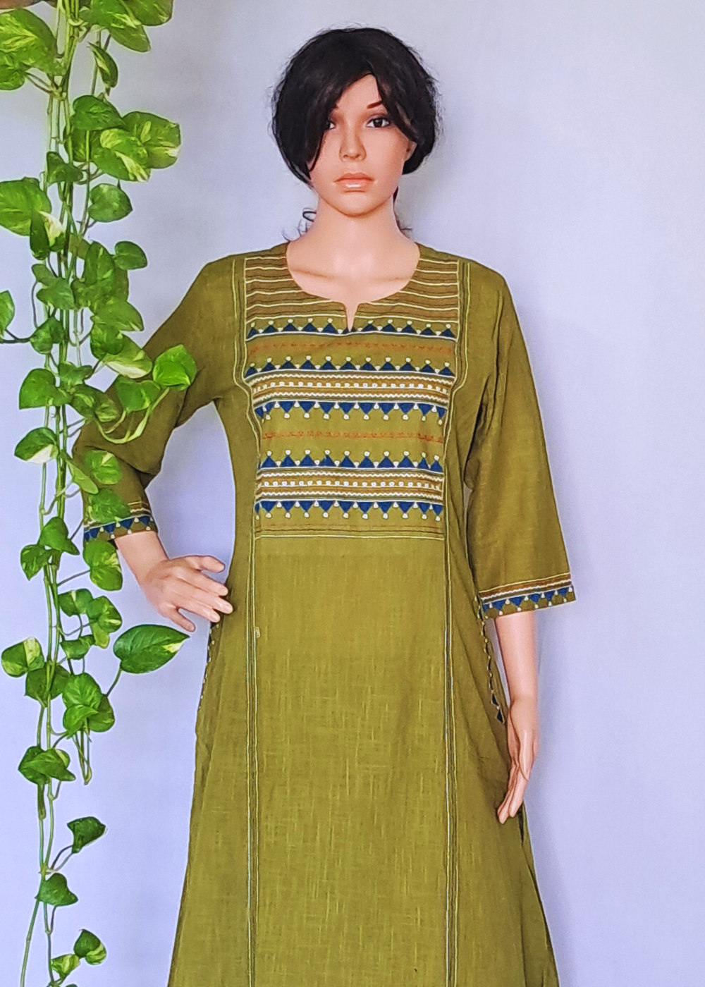 Green Embroidered Cotton Kurta Pants Sets