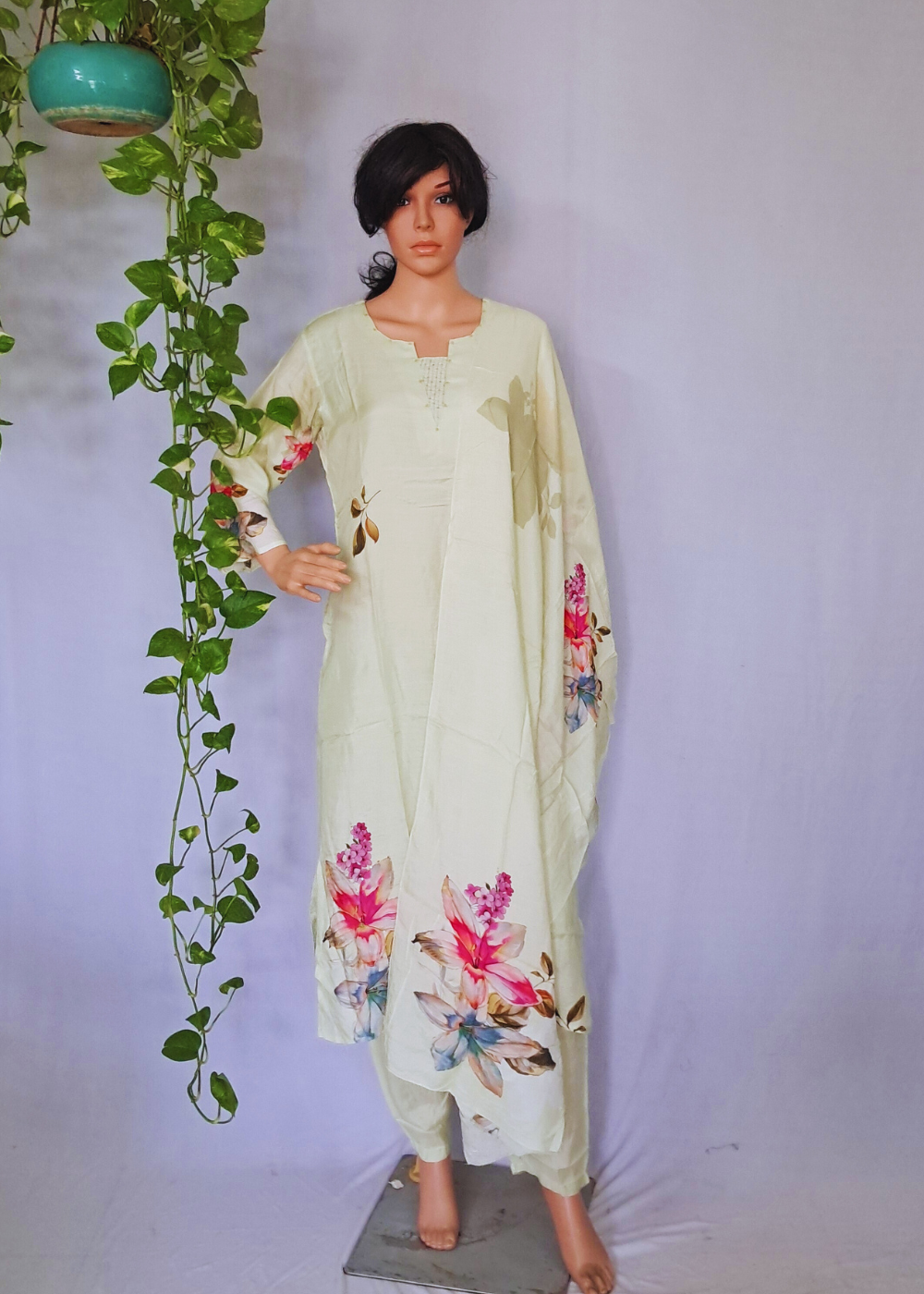Muslin Pista Kurta, Pants & Dupatta set
