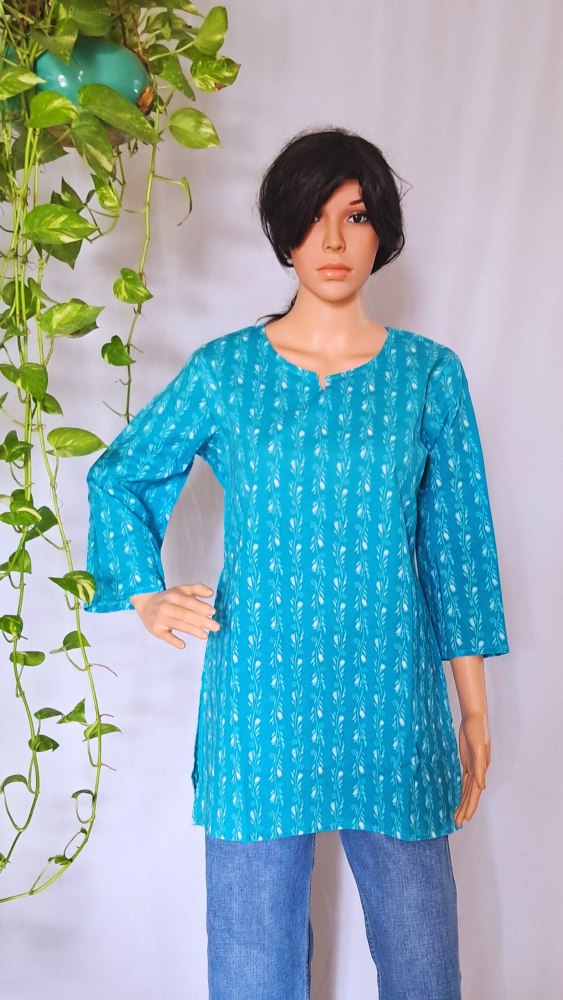 Blue Spiral Print Short Kurti