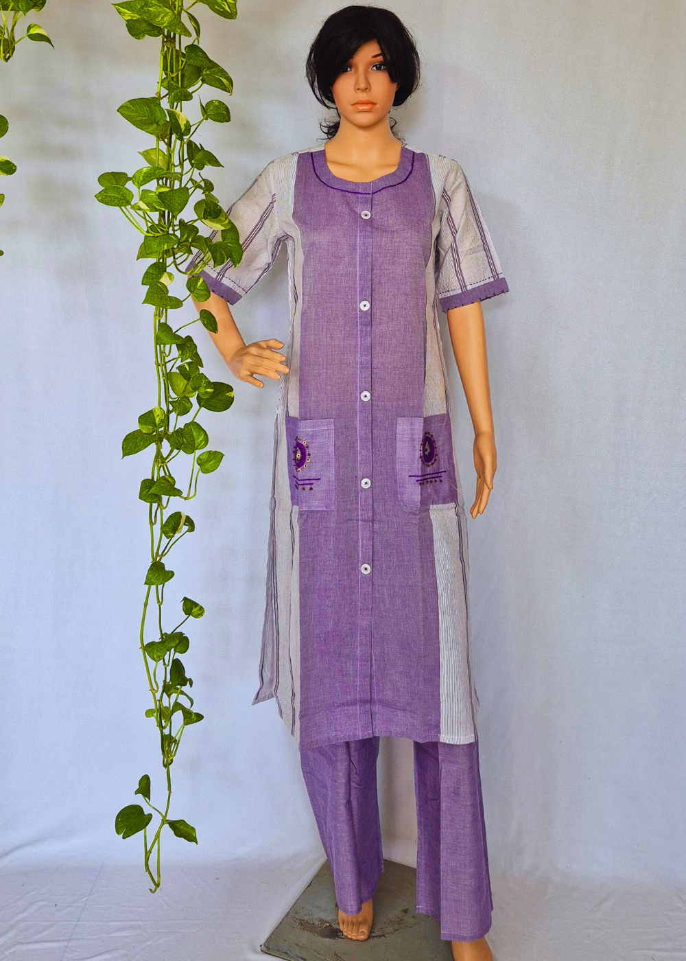 Lilak Kurta Plazo Set With Embroidery In Handloom Cotton