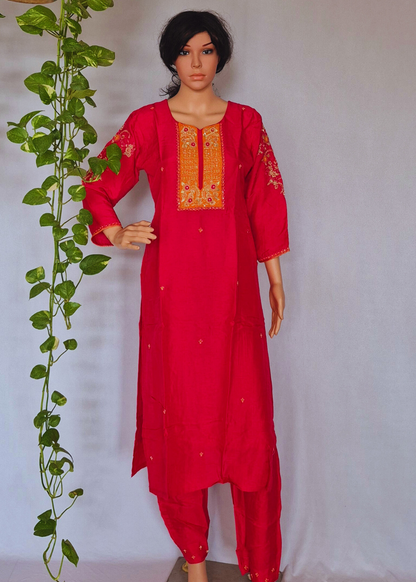 Pink Kurta Pant Dupatta Set With Hand Embroidery