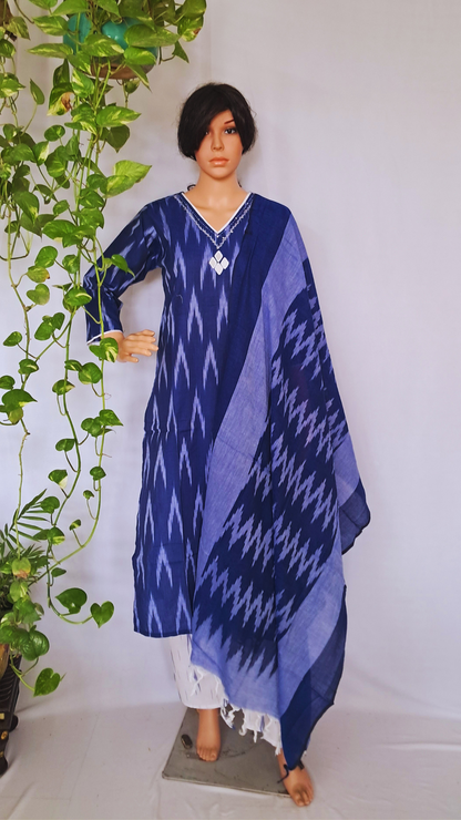 Ikat Patola Weaving Kurta Pants and Dupatta Sets