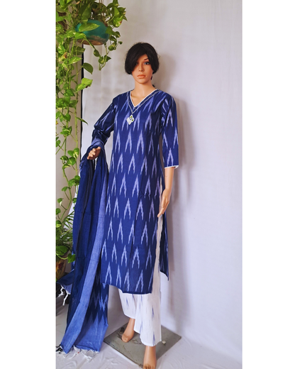 Ikat Patola Weaving Kurta Pants and Dupatta Sets