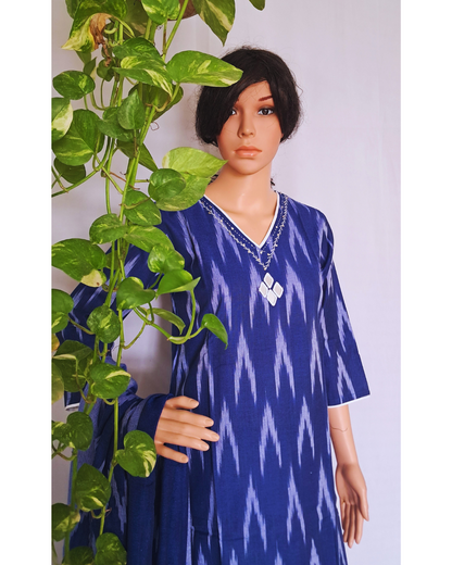 Ikat Patola Weaving Kurta Pants and Dupatta Sets