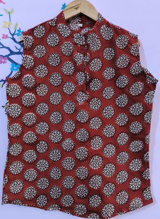 Maroon Cotton Short Kurti For Jeans