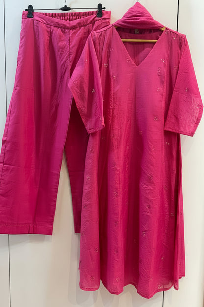 Aradhana Mul Chanderi Kurta, Pants & Dupatta Set