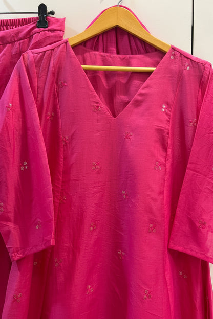 Aradhana Mul Chanderi Kurta, Pants & Dupatta Set