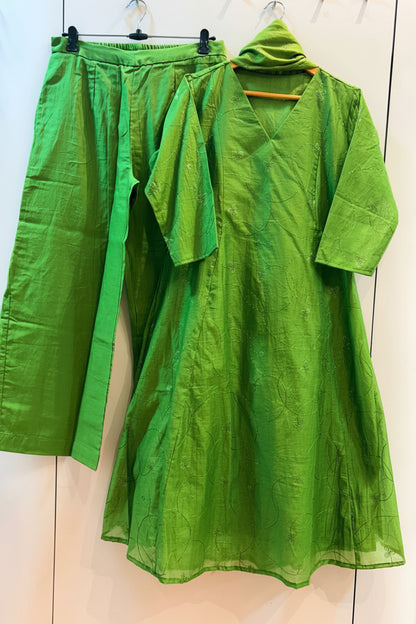 Aradhana Mul Chanderi Kurta, Pants & Dupatta Set