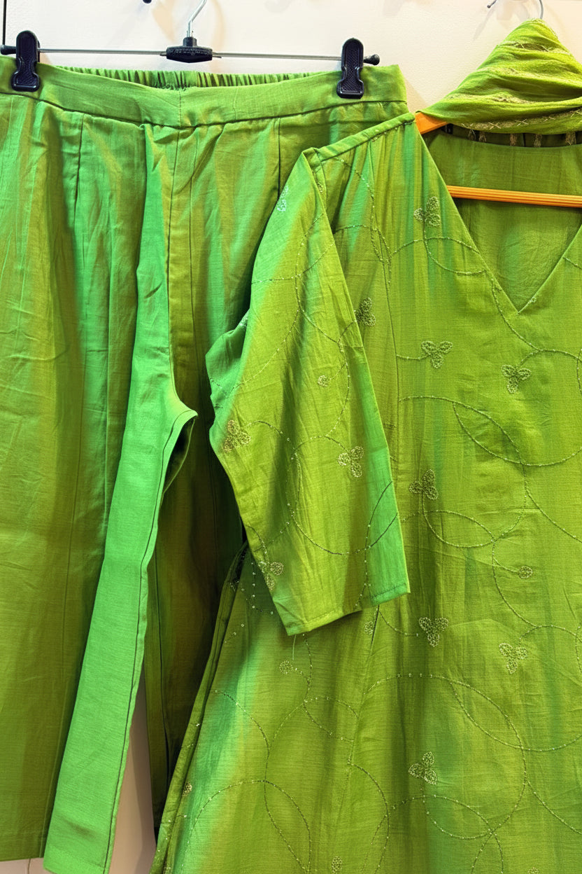 Aradhana Mul Chanderi Kurta, Pants & Dupatta Set