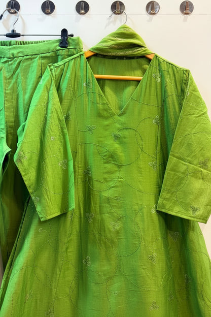 Aradhana Mul Chanderi Kurta, Pants & Dupatta Set